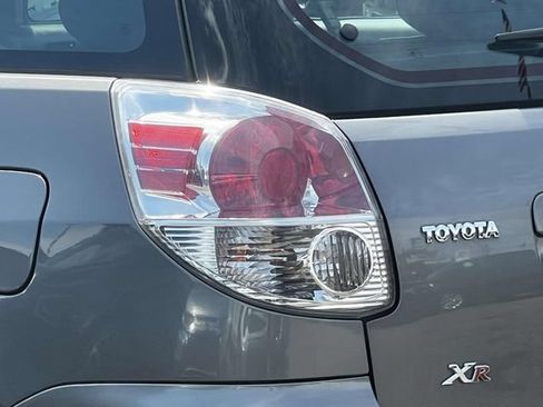 Used 2007 Toyota Matrix XR w/ Extra Value Pkg 2 FWD image 11