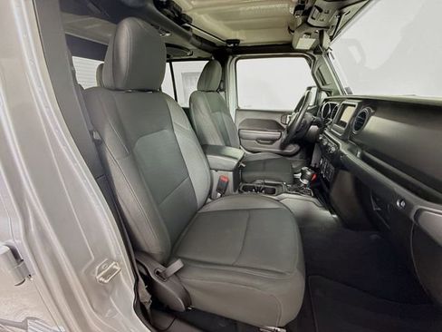 Used 2022 Jeep Gladiator Sport AWD/4WD image 25
