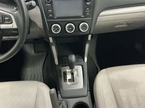 Used 2018 Subaru Forester 2.5i w/ Alloy Wheel Package image 11