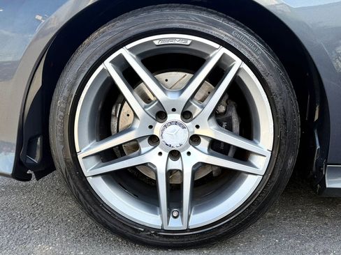 Used 2014 Mercedes-Benz E 350 4MATIC Sedan image 54