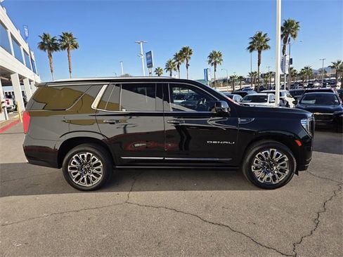 Certified 2023 GMC Yukon Denali Ultimate image 7
