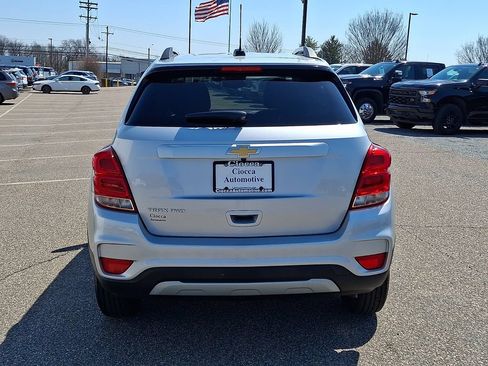 Used 2022 Chevrolet Trax LT w/ LT Convenience Package AWD/4WD image 8