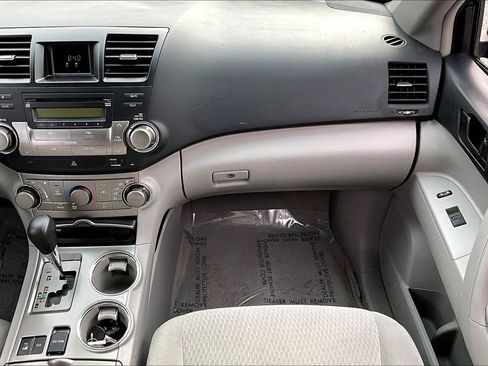 Used 2010 Toyota Highlander 4WD image 25