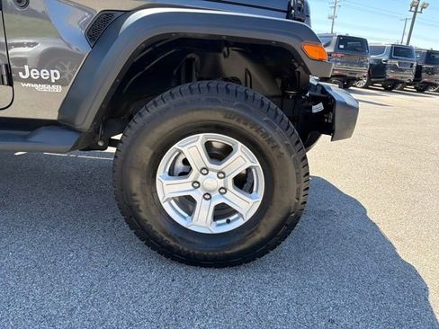 Used 2021 Jeep Wrangler Sport S image 41