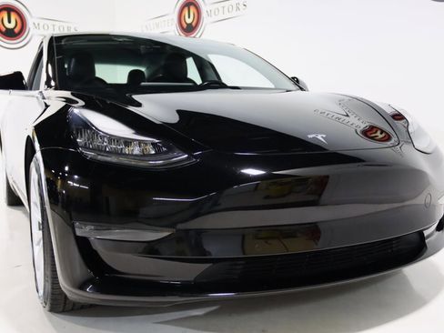Used 2018 Tesla Model 3 Long Range image 22