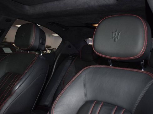 Used 2016 Maserati Ghibli S RWD image 34