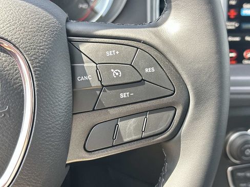 Used 2023 Dodge Charger SXT RWD image 23