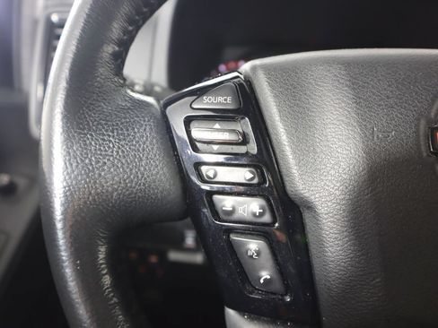 Used 2022 Nissan Frontier PRO-4X w/ Pro-4X Premium Package AWD/4WD image 15