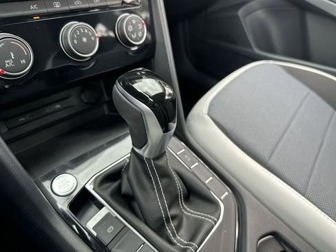 New 2025 Volkswagen Taos S image 20