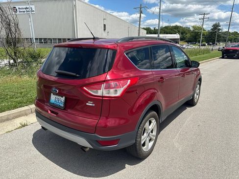 Used 2016 Ford Escape SE w/ Equipment Group 201A AWD/4WD image 3