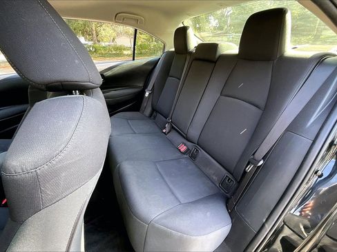 Used 2021 Toyota Corolla LE image 19
