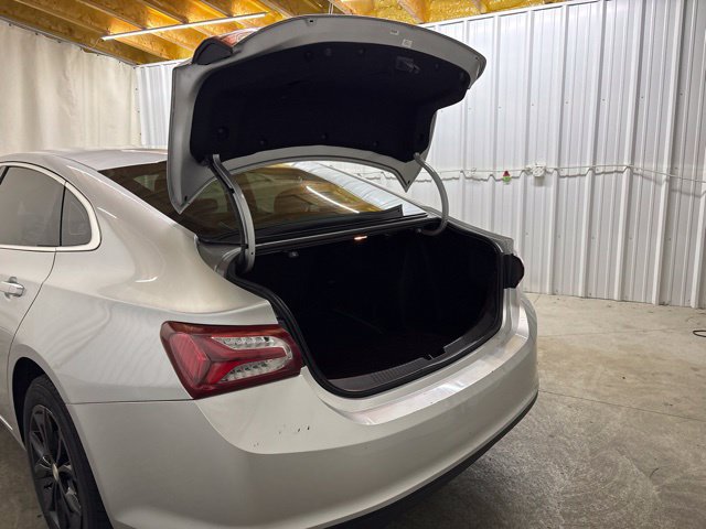 Used 2022 Chevrolet Malibu LT FWD image 8