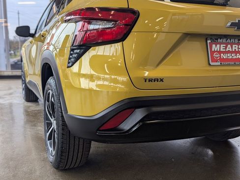 Used 2024 Chevrolet Trax RS w/ Driver Confidence Package image 9