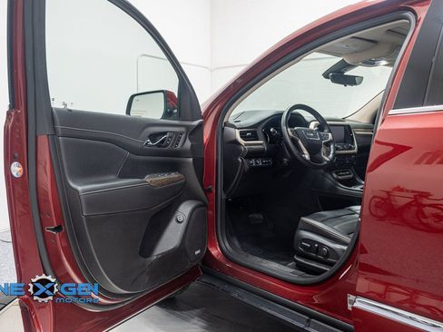 Used 2020 GMC Acadia Denali w/ Denali Ultimate Package image 9