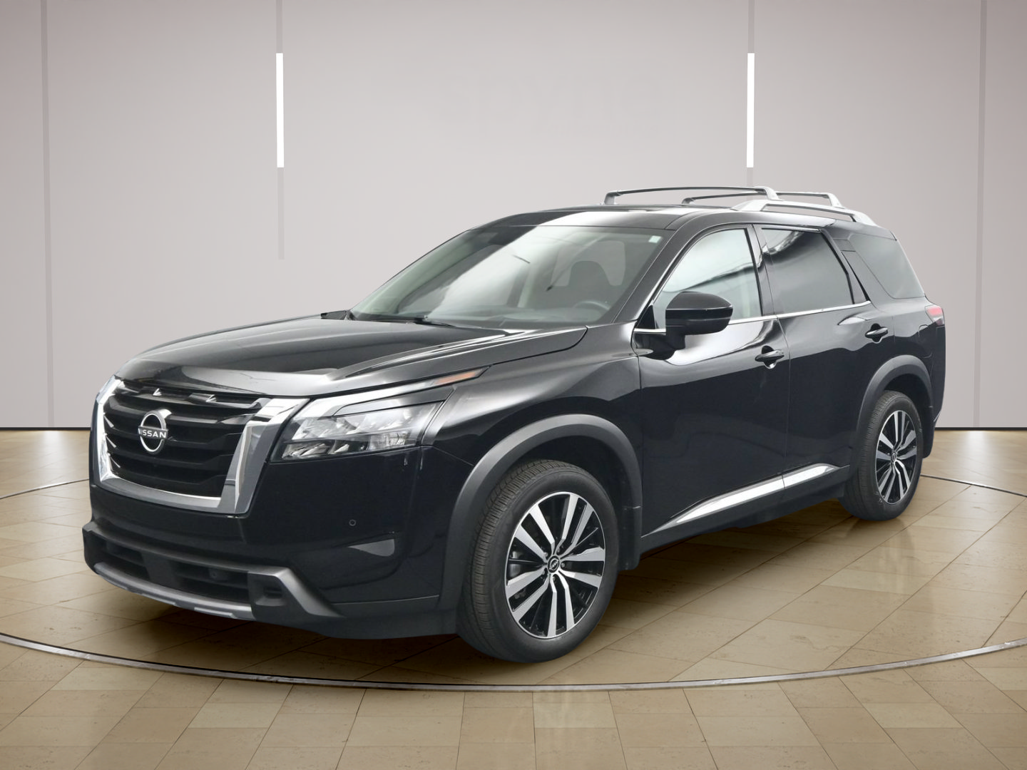 Certified 2025 Nissan Pathfinder Platinum w/ Cargo Package FWD image 3