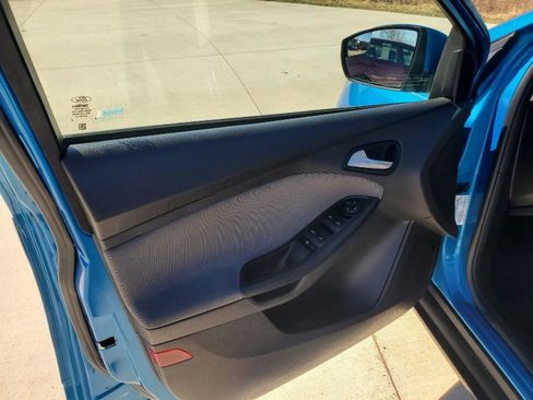 Used 2014 Ford Focus SE FWD image 9