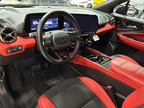 Used 2024 Chevrolet Blazer EV RS image 10