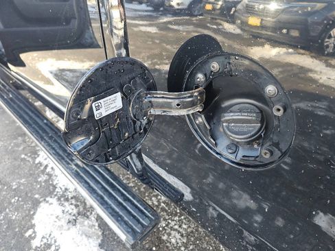 Used 2016 GMC Sierra 1500 Denali image 39