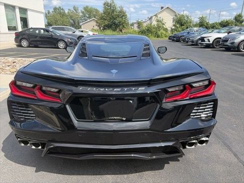 Used 2021 Chevrolet Corvette Stingray Coupe w/ Chrome Exterior Badge Package RWD image 10