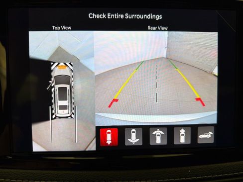 New 2026 Chrysler Pacifica Limited w/ Uconnect Theater Family Group image 14