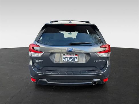 Certified 2023 Subaru Forester Limited image 5