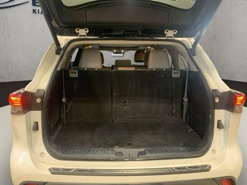 Used 2020 Toyota Highlander Limited image 30
