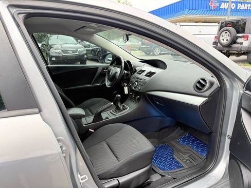 Used 2012 MAZDA MAZDA3 i Touring FWD image 18