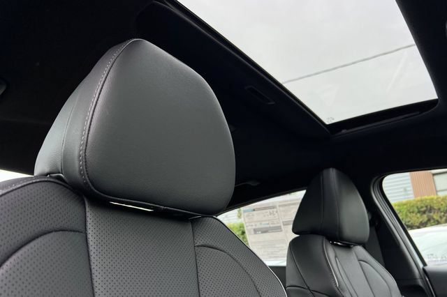New 2026 Hyundai Elantra SEL Sport FWD image 15