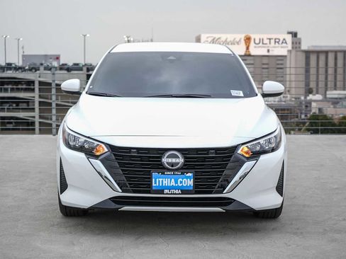 Used 2025 Nissan Sentra SV w/ All-Weather Package FWD image 2