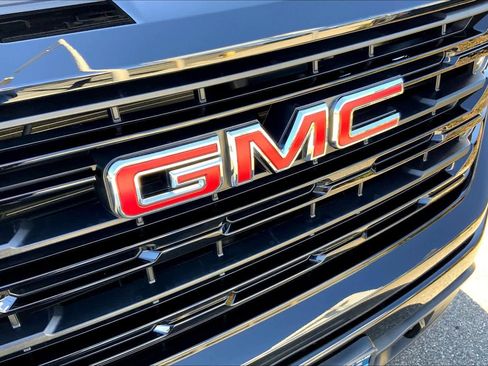 Certified 2022 GMC Sierra 1500 Elevation image 31