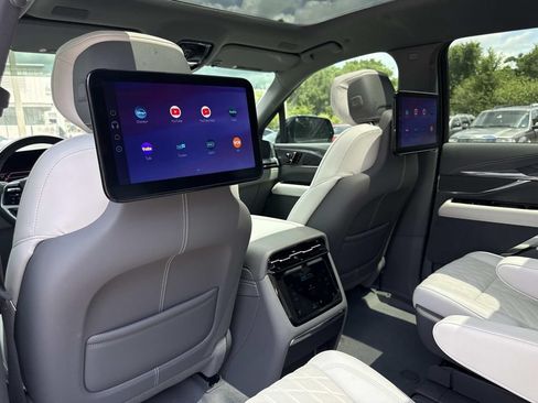 New 2025 Cadillac Escalade IQ Luxury 1 w/ Smart Trailering package AWD/4WD image 19