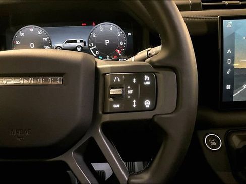 Certified 2025 Land Rover Defender 110 S AWD/4WD image 21