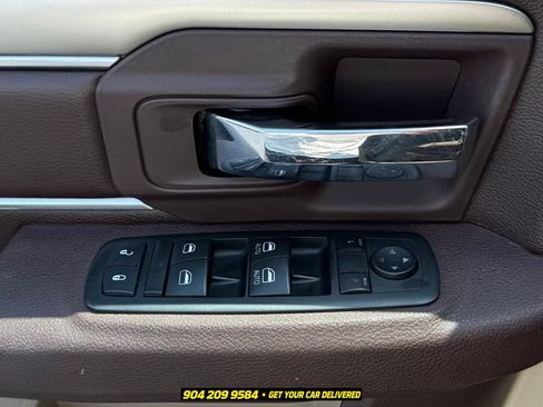 Used 2016 RAM 1500 Classic SLT AWD/4WD image 11