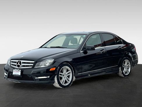 Used 2013 Mercedes-Benz C 300 4MATIC Sedan image 3