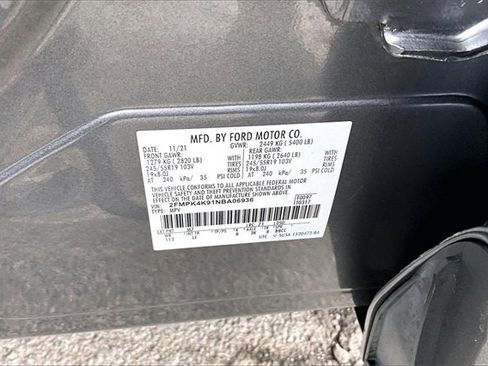 Used 2022 Ford Edge Titanium image 19