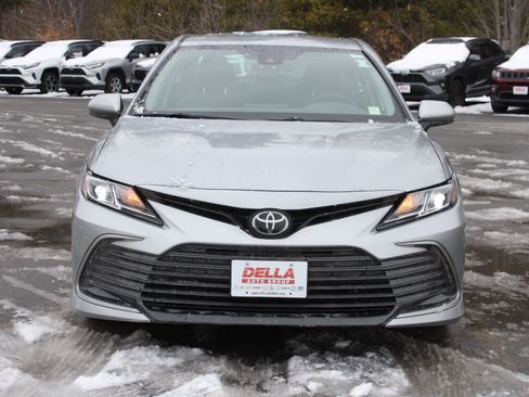 Used 2023 Toyota Camry LE image 2