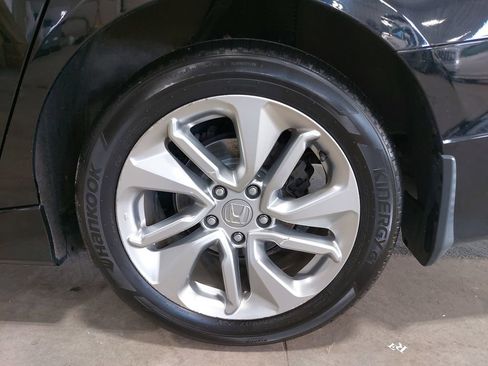 Used 2018 Honda Accord LX image 56