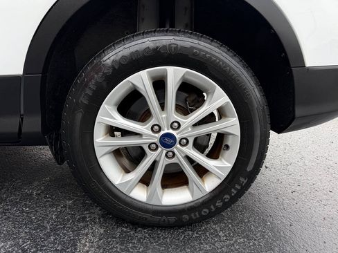Used 2017 Ford Escape SE AWD/4WD image 9