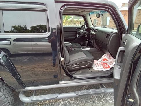 Used 2007 HUMMER H3 AWD/4WD image 3