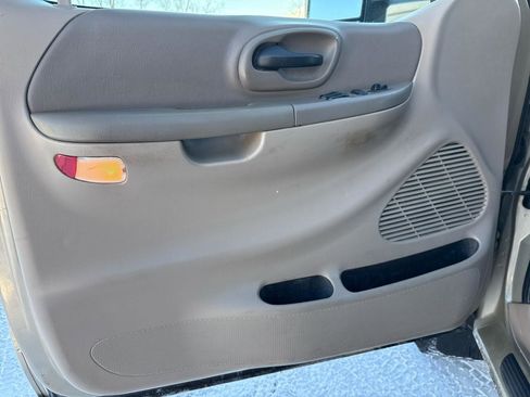 Used 2000 Ford F150 XL image 13