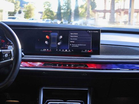 Used 2023 BMW 760i xDrive w/ Luxury Rear Seating Package image 13