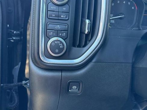 Used 2020 GMC Sierra 1500 SLE w/ SLE Value Package image 20