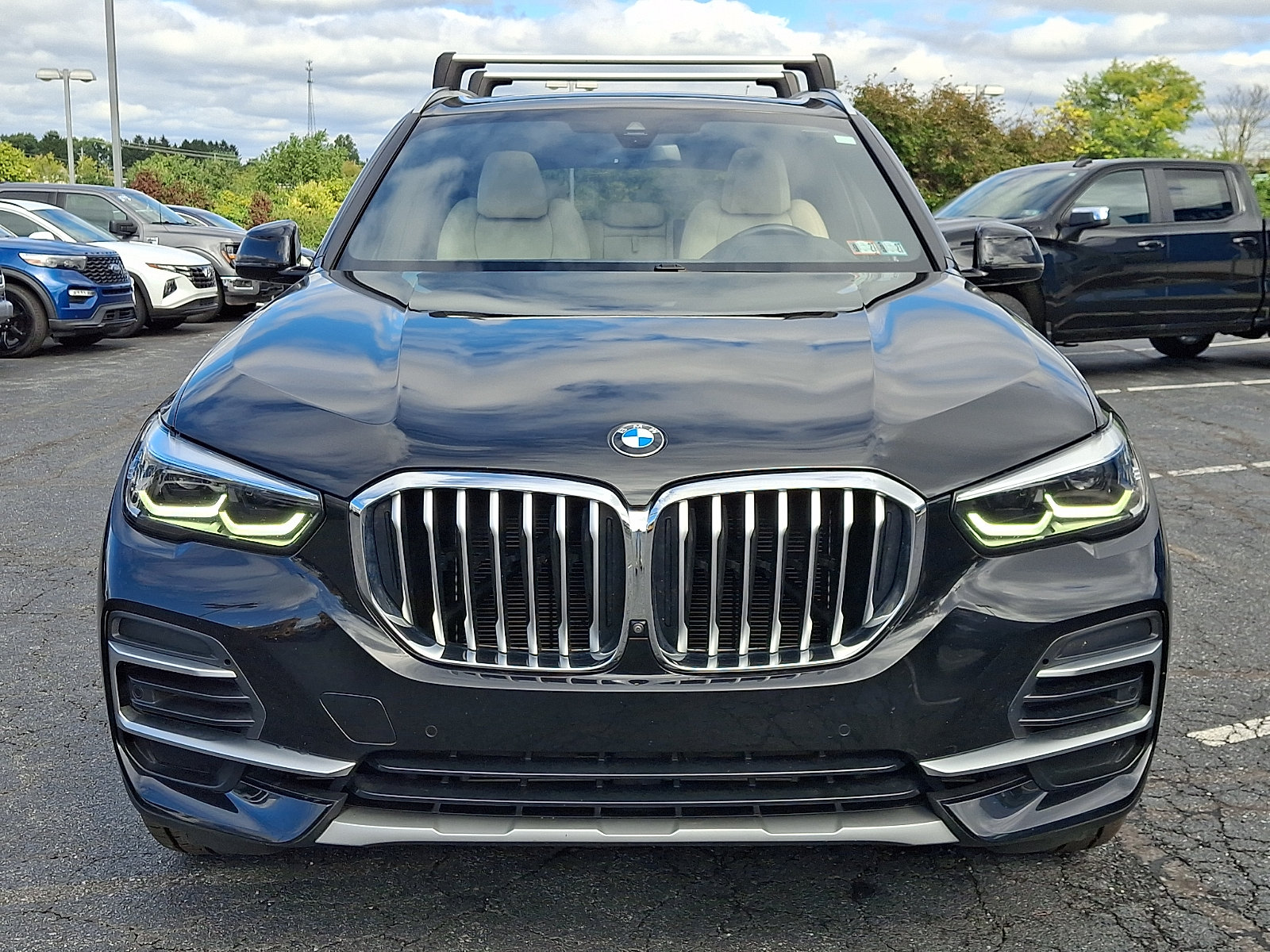 Used 2022 BMW X5 xDrive40i w/ Premium Package AWD/4WD image 2
