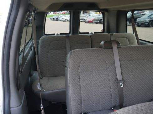 Used 2025 Chevrolet Express 3500 LT w/ LT Preferred Equipment Group RWD image 14