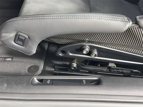 Used 2022 Porsche 911 GT3 RWD image 30