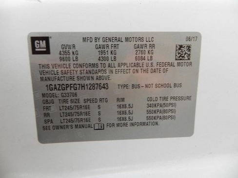 Used 2017 Chevrolet Express 3500 LT w/ LT Preferred Equipment Group image 23