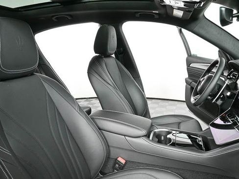 New 2025 Maserati Grecale Modena image 26