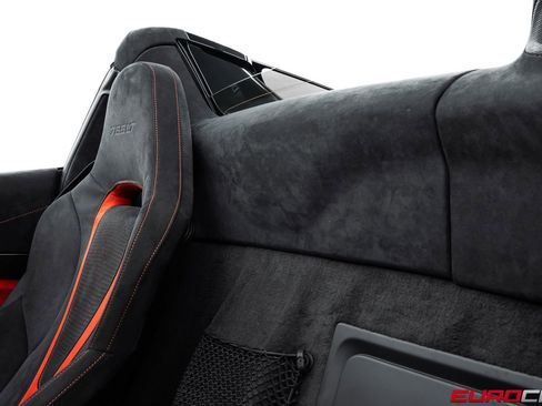 Used 2022 McLaren 765LT RWD image 45