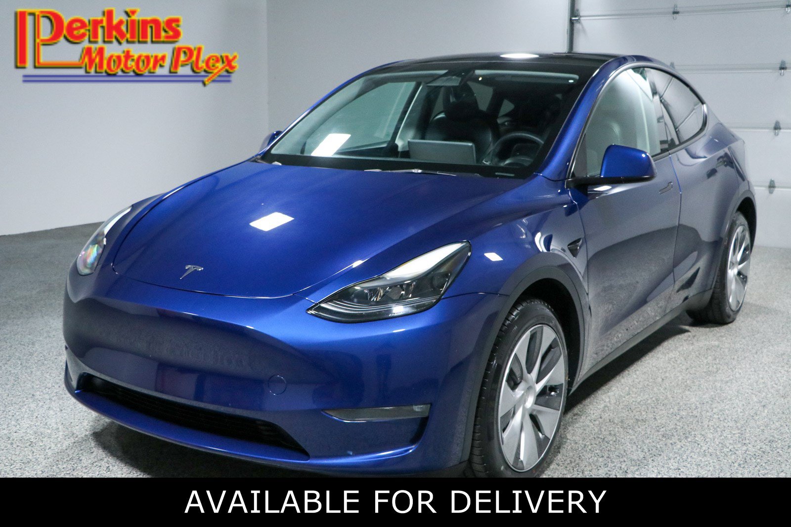 Used 2023 Tesla Model Y Long Range AWD/4WD image 1