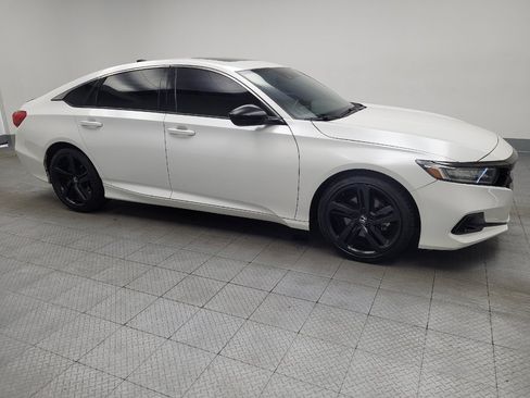 Used 2021 Honda Accord Sport image 11